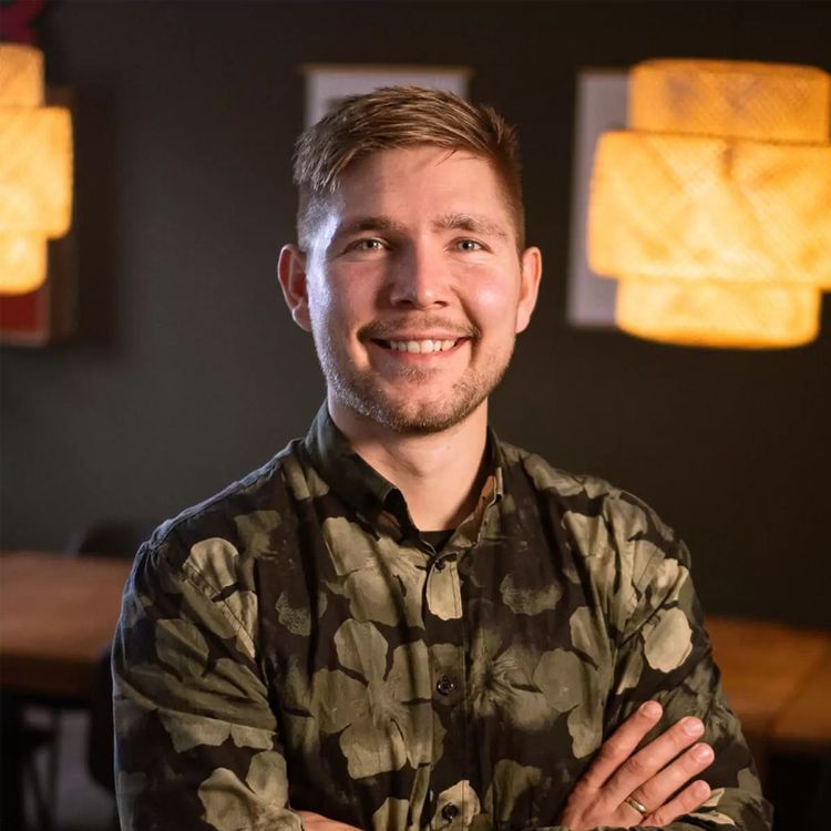 Fusionerede med Bjørn's virksomhed "Binær"